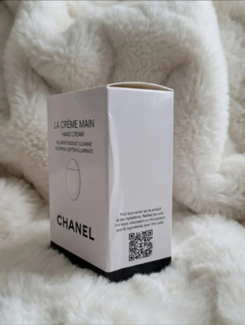 CHANEL La Creme Main Hand Cream